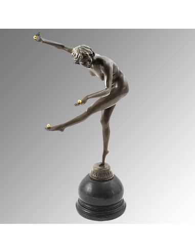 Figura de Bronce. Mujer Art Decó "Juggler"