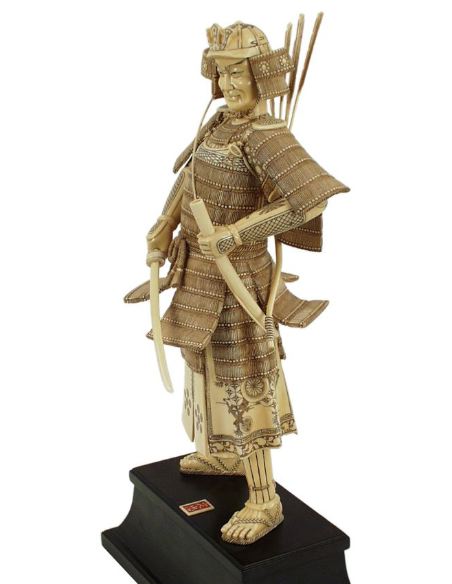 Sculpture sur ivoire: Samouraï  avec sabre (ESAB01940/06i)