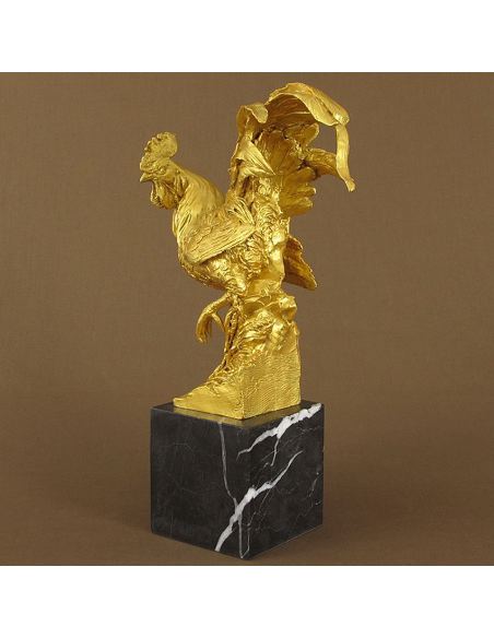 Escultura de bronce. Gallo pintado -Dorado