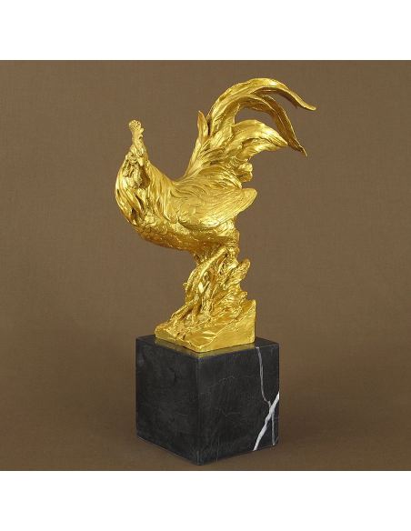 Escultura de bronce. Gallo pintado -Dorado