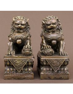 Escultura de bronce. Leones de Fu pareja en pedestal 30cm.